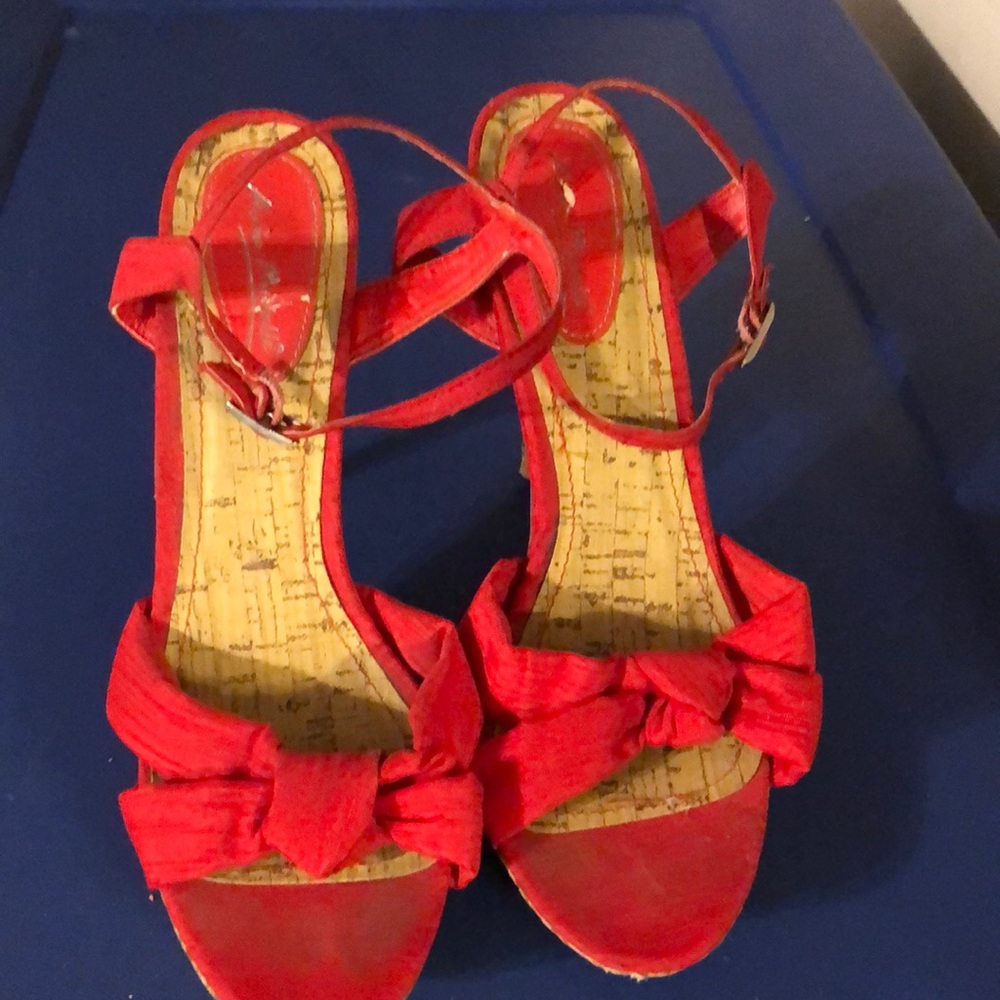 Red heel